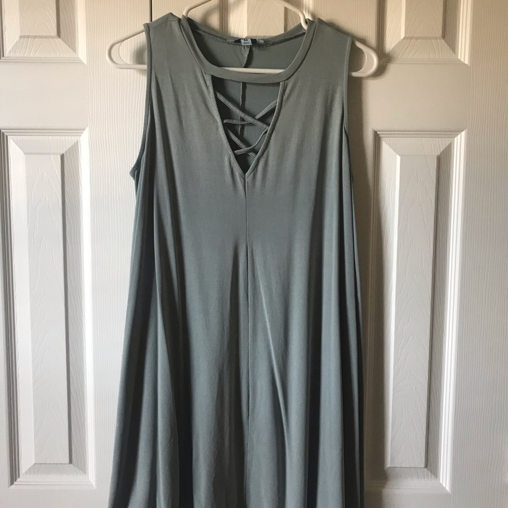 She + Sky Sleeveless Shirt